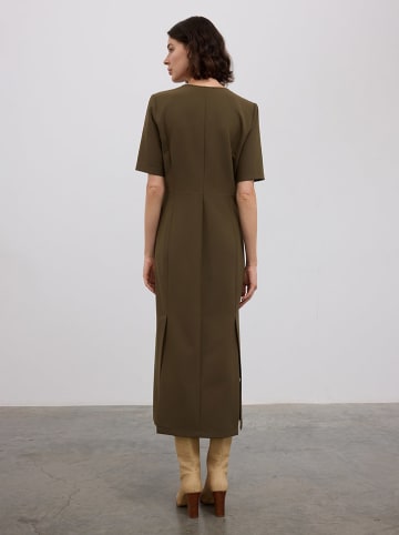 BGN Sukienka w kolorze oliwkowym