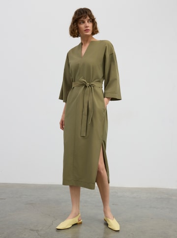 BGN Sukienka w kolorze khaki