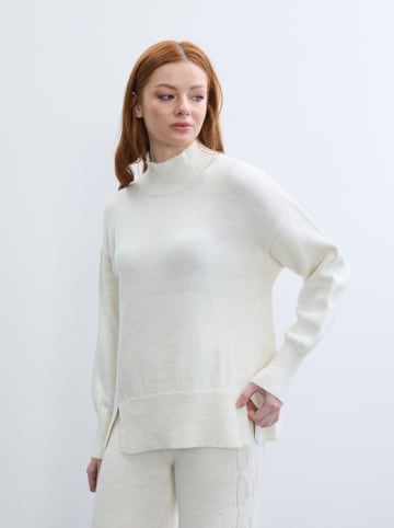 BGN Sweter w kolorze białym