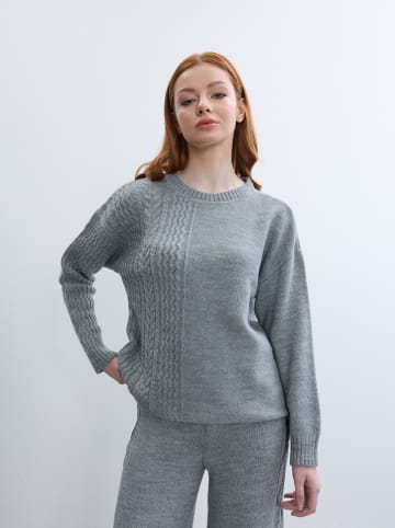 BGN Pullover in Grau