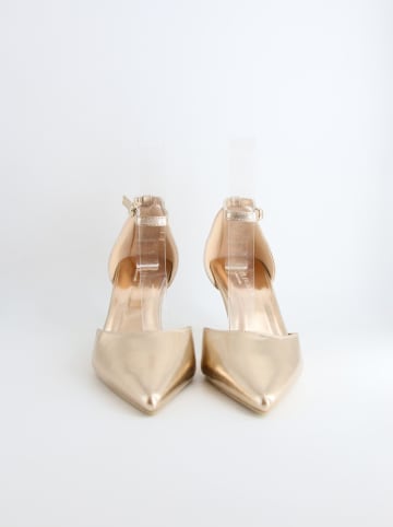 Bellucci Pumps in Gold