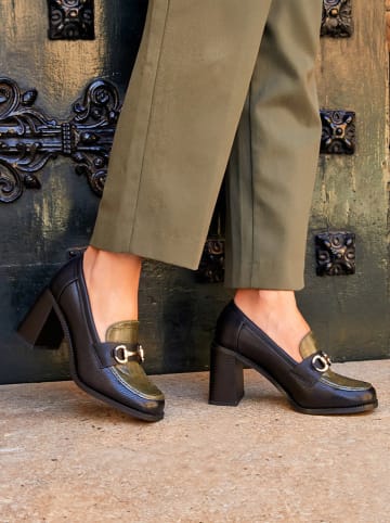 Bellucci Pumps in Khaki