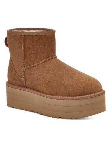 UGG Botki "W Classic Mini Platform" w kolorze jasnobrązowym ze skóry jagnięcej