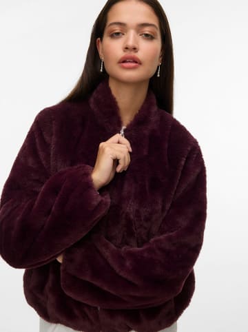 Vero Moda Kunstpelzjacke "VMSONJALIGA" in Bordeaux