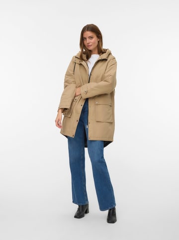 Vero Moda Parka w kolorze beżowym