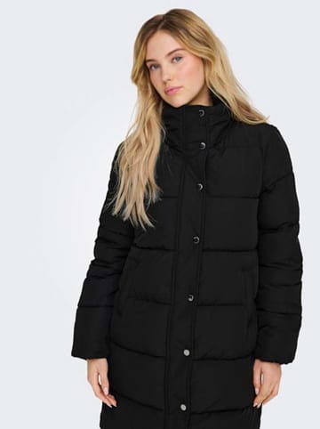 ONLY Płaszcz pikowany w kolorze czarnym