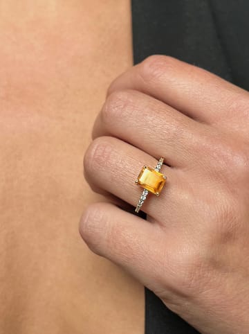 Les Petites Précieuses Vergold. Ring mit Edelsteinen