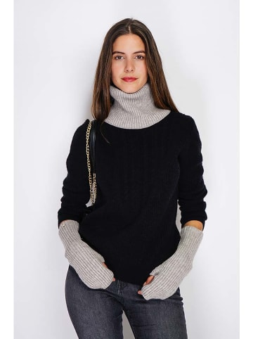 William de Faye Colsjaal zandkleurig - (L)30 x (B)28 cm