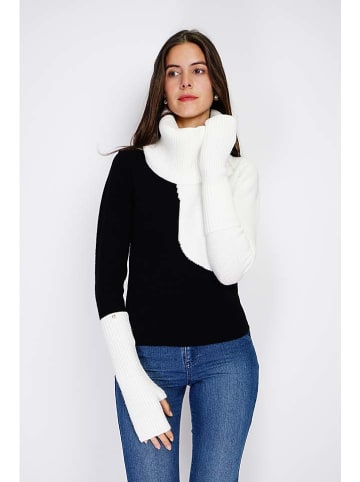 William de Faye Szal-koło w kolorze białym - 30 x 28 cm