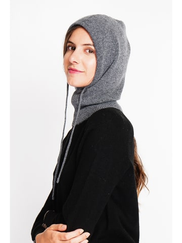 William de Faye Sturmhaube in Grau