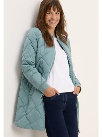 Cecil Steppmantel in Hellblau