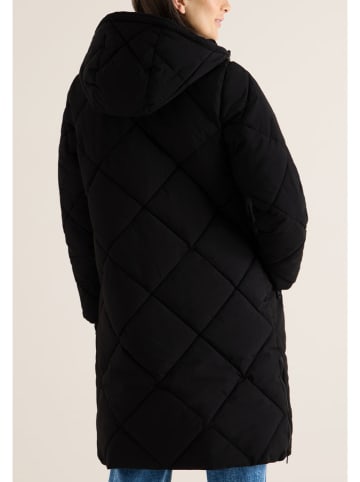 Cecil Steppmantel in Schwarz