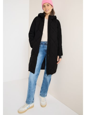 Cecil Steppmantel in Schwarz