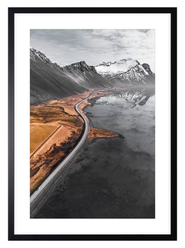 Ars Longa Gerahmter Kunstdruck "Long Road On The Water" - (L)70 x (B)50 cm