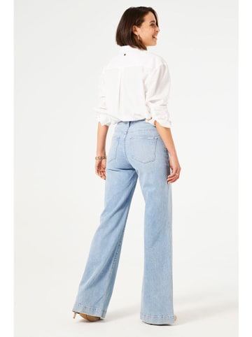 Garcia Dżinsy - Flared fit - w kolorze błękitnym