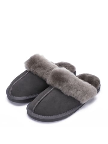 Gooce Schaffell-Hausschuhe "Emeline" in Grau