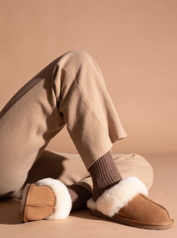 Gooce Schaffell-Hausschuhe "Wispper" in Beige