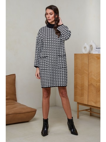 Soft Cashmere Strickkleid in Schwarz/ Weiß