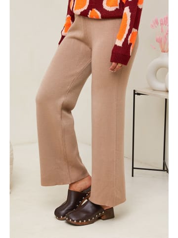 Soft Cashmere Spodnie w kolorze karmelowym