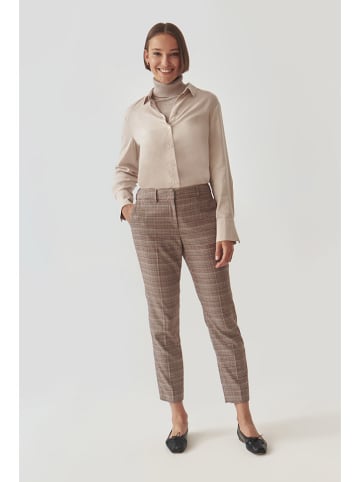 TATUUM Spodnie w kolorze czarno-czerwono-niebieskim