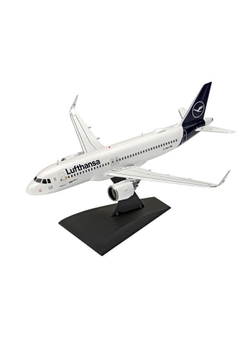 Revell Modellbausatz mit Basiszubehör in Weiß - ab 10 Jahren