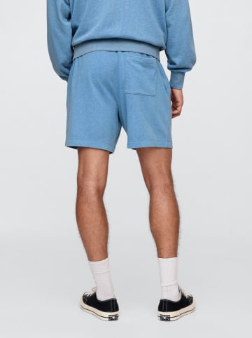 GAP Shorts in Hellblau