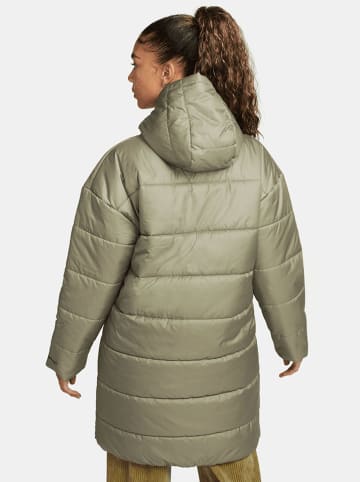 Nike Płaszcz zimowy w kolorze khaki