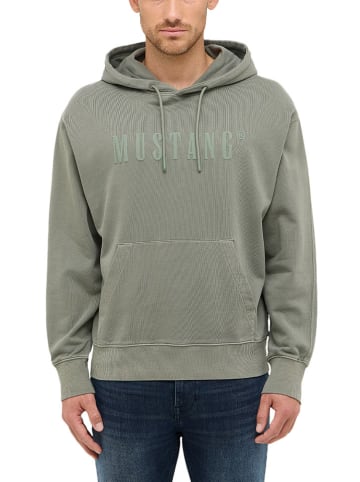 Mustang Hoodie in Grün