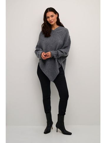 Cream Poncho "Holiday" in Grau