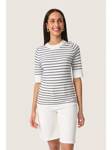 Soaked in Luxury Sweter w kolorze kremowym