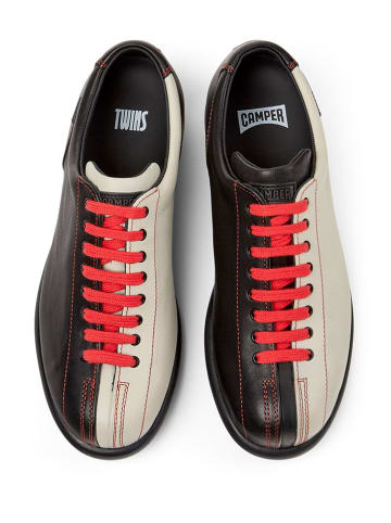 Camper Leder-Schnürschuhe in Schwarz/ Beige
