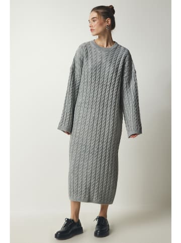 Happiness Istanbul Strickkleid in Grau