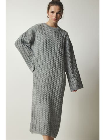 Happiness Istanbul Strickkleid in Grau