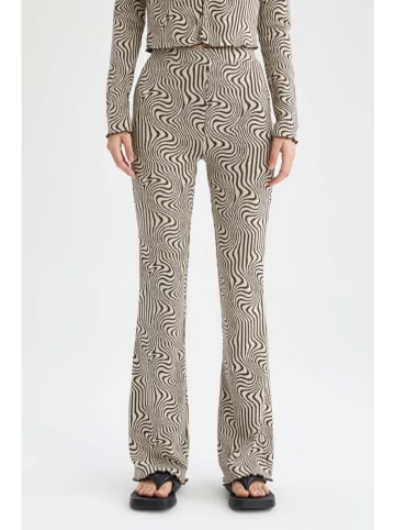 DeFacto Hose in Braun/ Beige