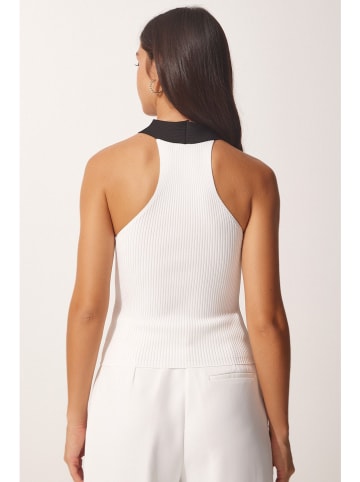 Happiness Istanbul Top w kolorze białym