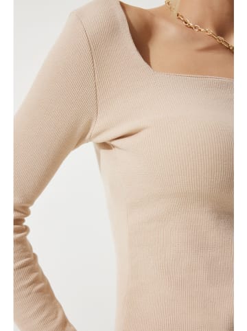 Happiness Istanbul Longsleeve crème