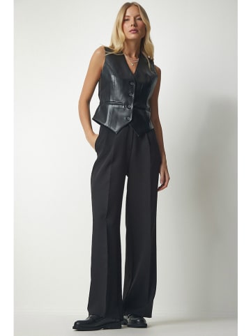 Happiness Istanbul Spodnie w kolorze czarnym