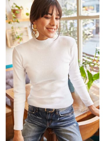 Olalook Sweter w kolorze białym