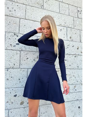 Happiness Istanbul Kleid in Dunkelblau