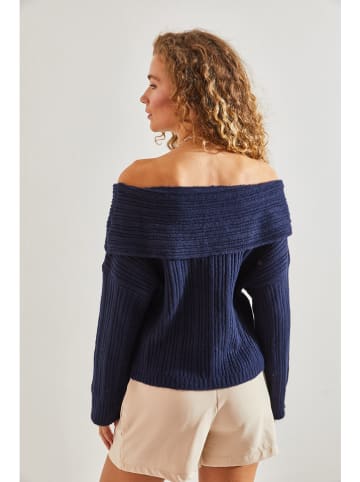 Bianco Lucci Sweter w kolorze granatowym