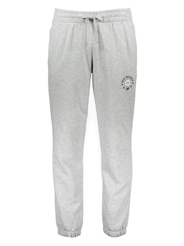 New Balance Sweatbroek "Hoops Essentials" grijs