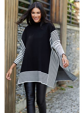 Milan Kiss Poncho in Schwarz/ Weiß