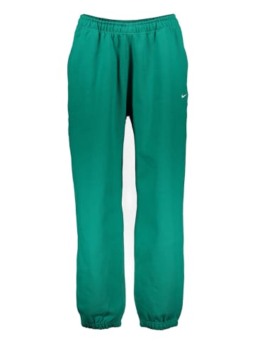 Nike Spodnie dresowe "NRG" w kolorze zielonym