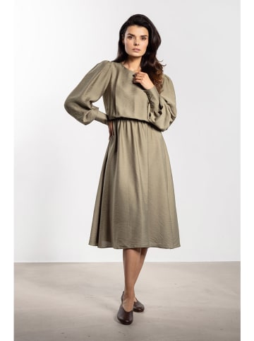 Awama Kleid in Oliv