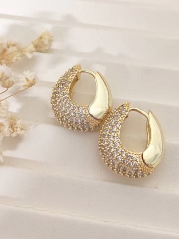 Nakkash Vergulde oorringen met zirkonia