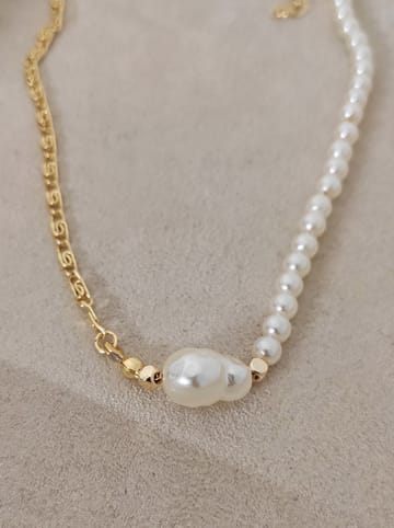 Nakkash Pozłacany naszyjnik z perłami syntetycznymi - dł. 42 cm