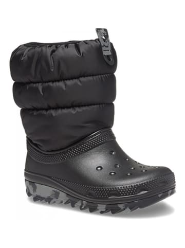 Crocs Kozaki zimowe "Classic Neo Puff" w kolorze czarnym
