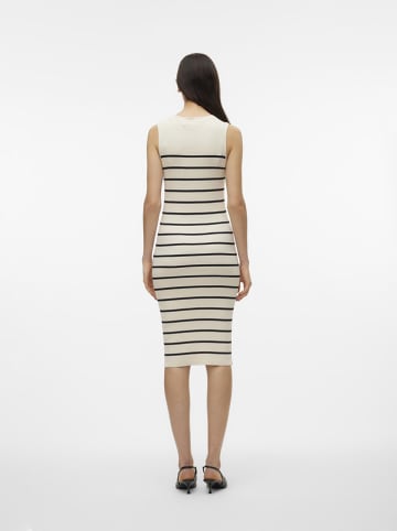 Vero Moda Sukienka dzianinowa w kolorze beżowym