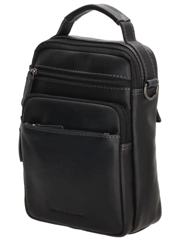 HIDE & STITCHES Leder-Umhängetasche in Schwarz - (B)18 x (H)23 x (T)8 cm