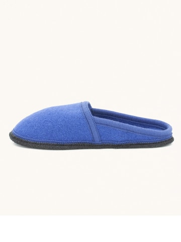 kitz pichler Kapcie "Villach" w kolorze niebieskim